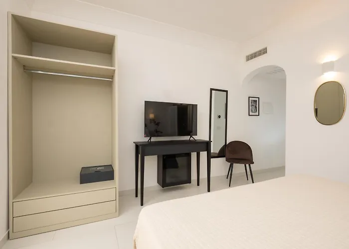 Private Bathroom King Room