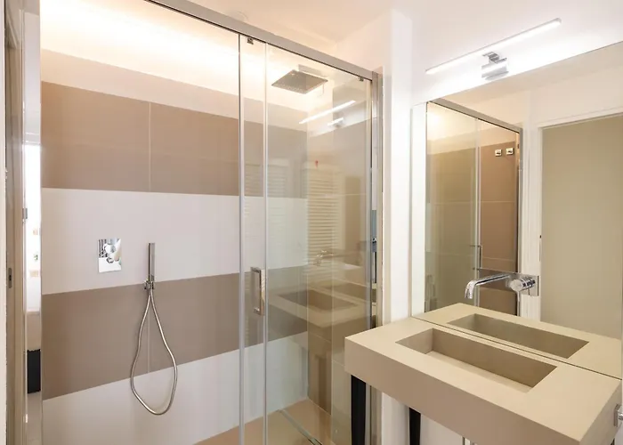 Private Bathroom King Room